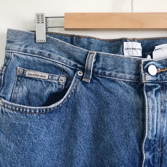 ✨SOLD✨ | Rare Vintage CK Stone Wash Mom Jeans - Picture 4 of 8